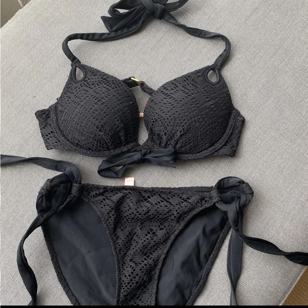 Victoria Secret 34B/small black bikini 🌴